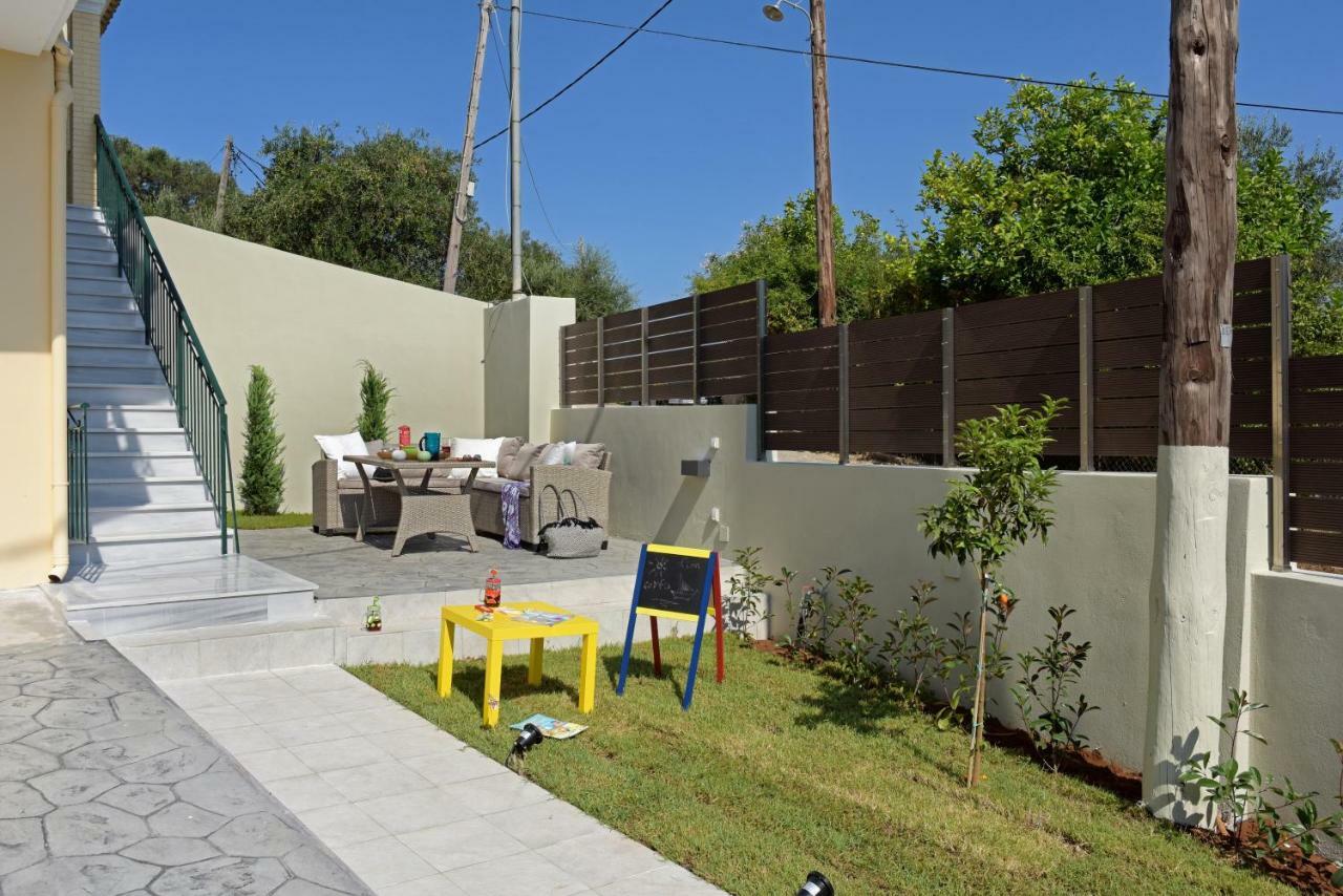Giorgos & Maria Villas Agios Matthaios  Exterior photo